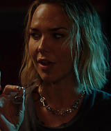 MidnightTexas-S02E09-085.jpg