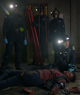 9-1-1-S05E15-090.jpg