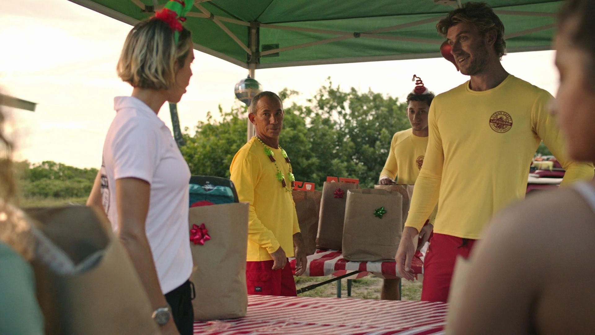 RescueHiSurfS01E09-096.jpg