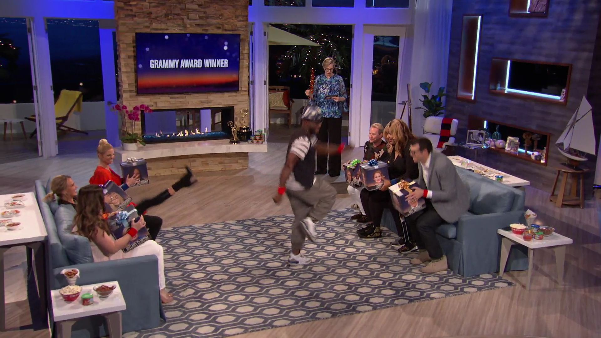 HollywoodGameNight-172.jpg