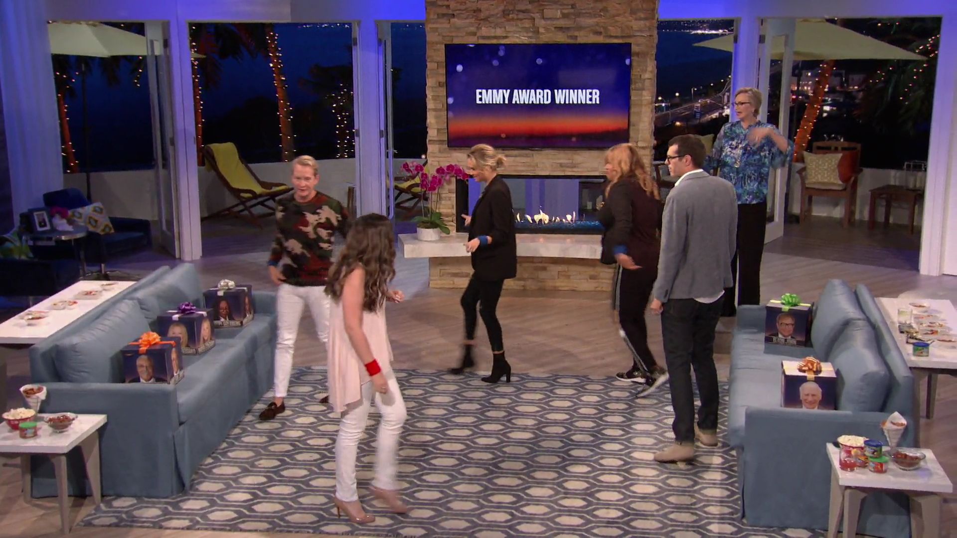 HollywoodGameNight-209.jpg
