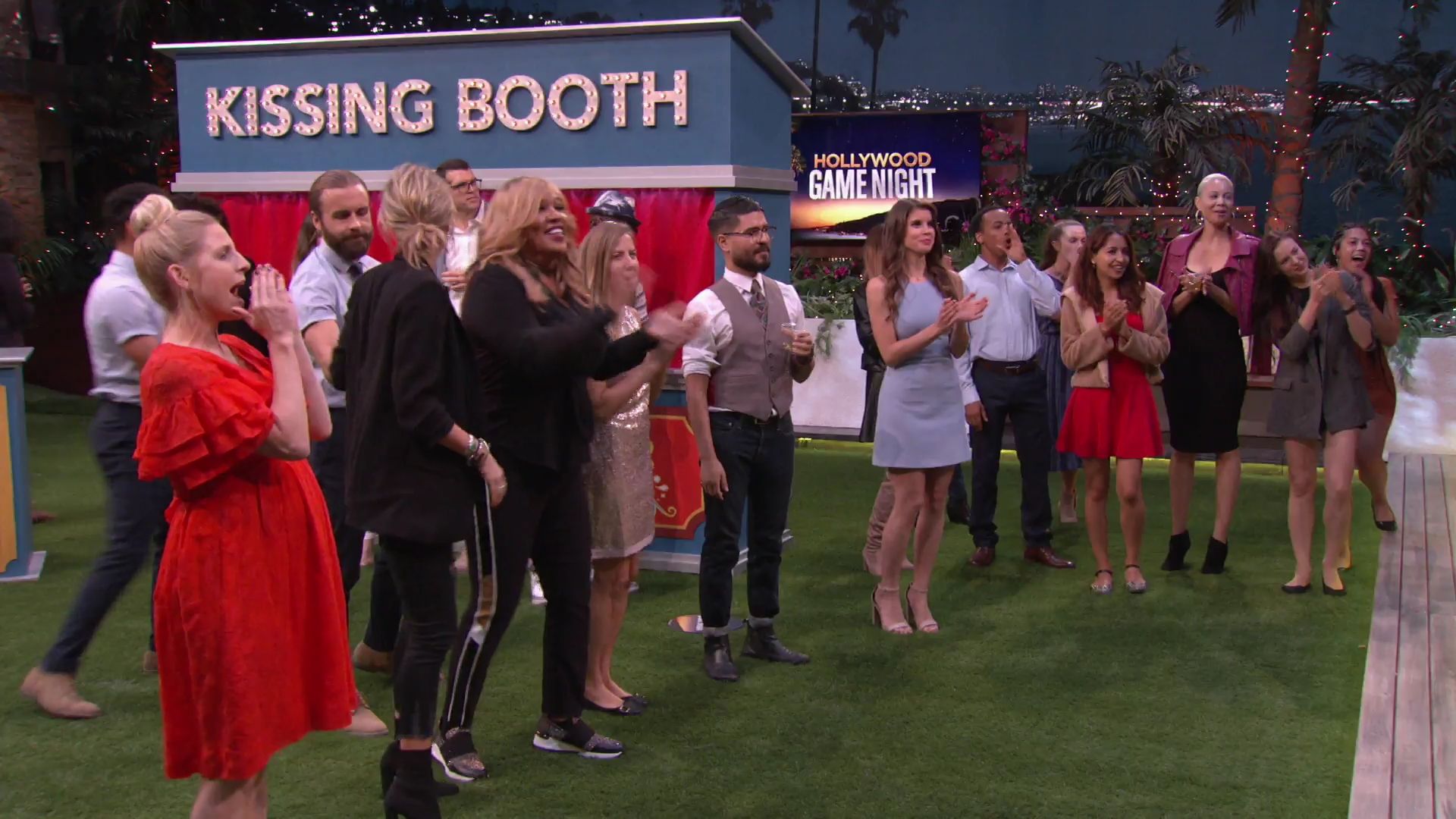 HollywoodGameNight-250.jpg