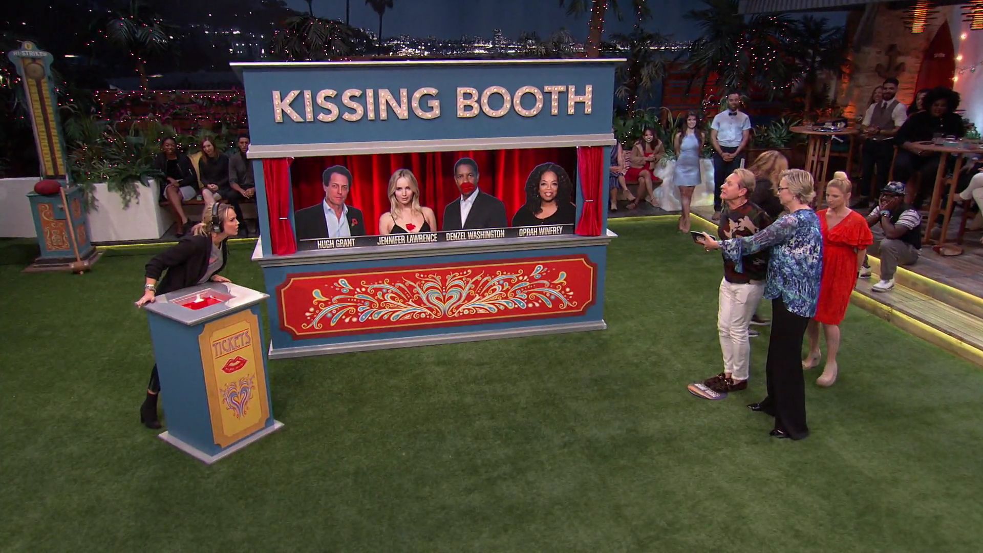 HollywoodGameNight-280.jpg