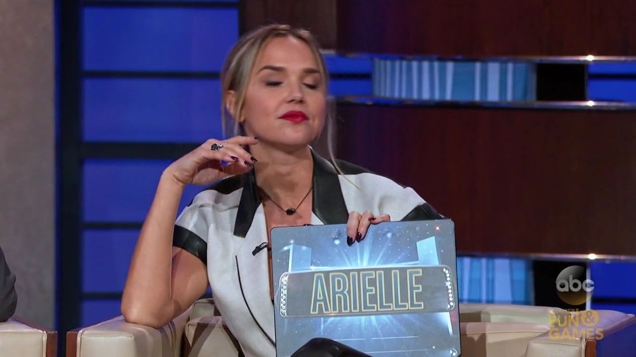 ToTellTheTruthS02E09-260.jpg