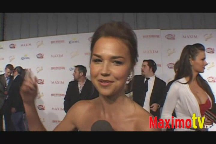 09MaximHot100-019.jpg