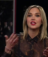 TVDLiveChat-03-10-2017-735.jpg